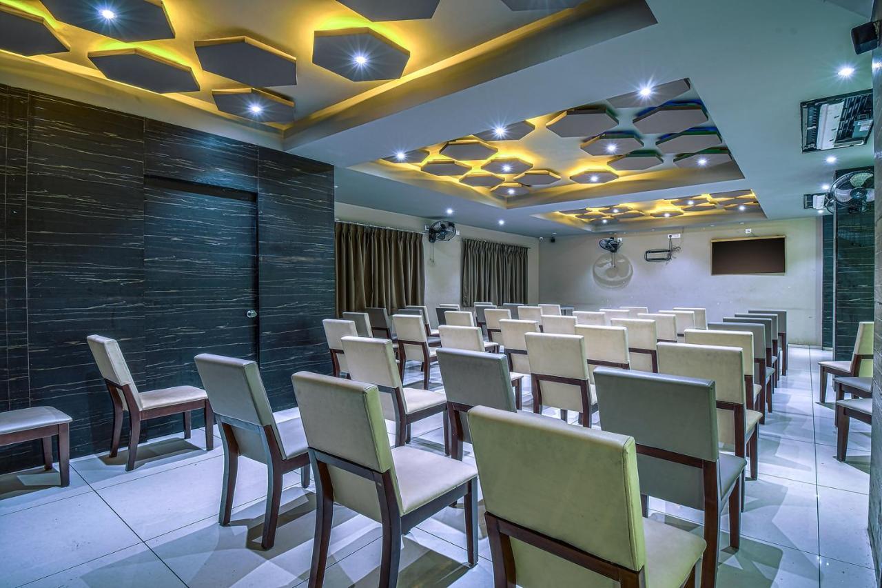 Hotel Ravikiran Колхапур Экстерьер фото