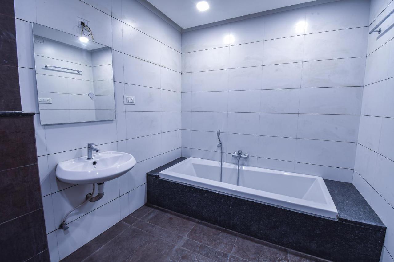 Hotel Ravikiran Колхапур Экстерьер фото